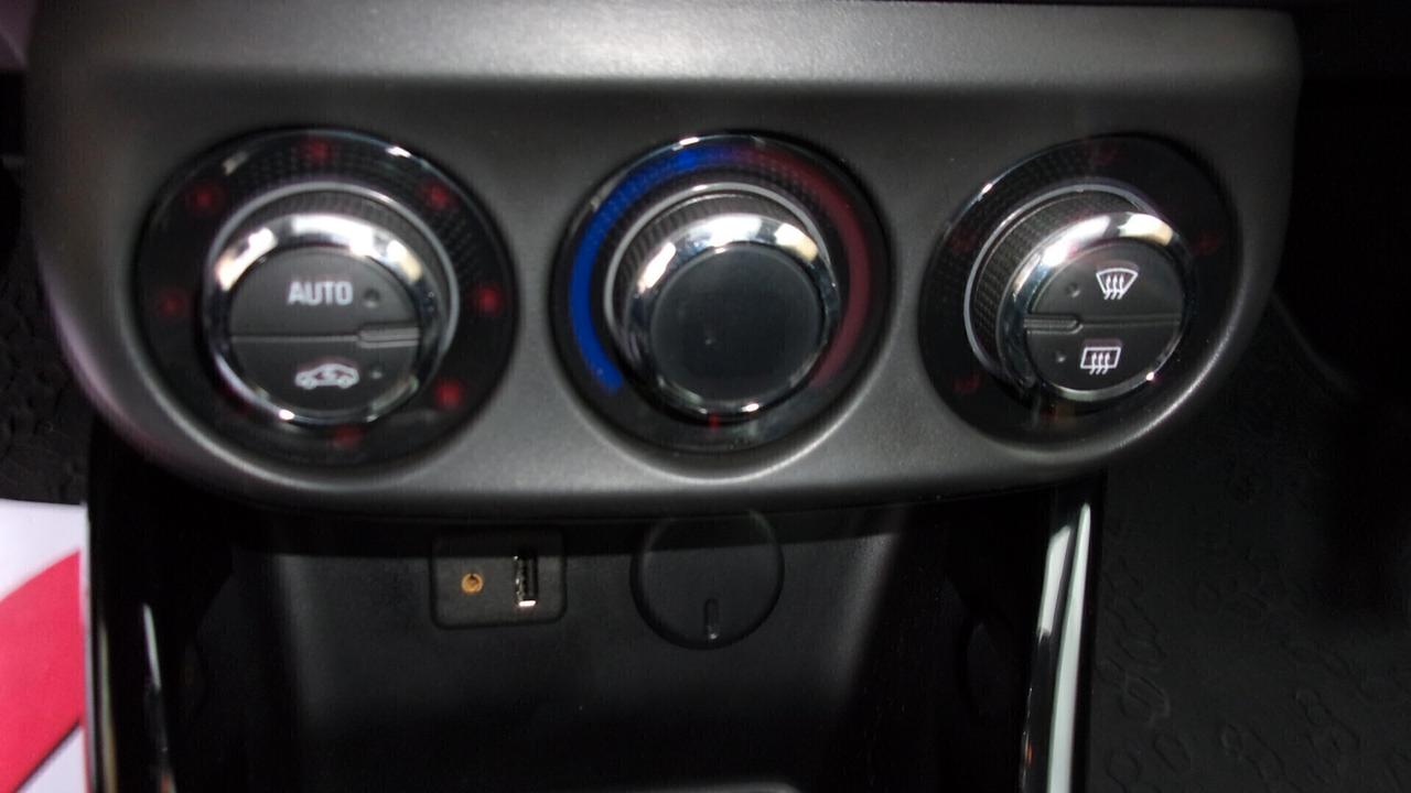 Opel Adam 1.4 87 CV GPL Tech Slam