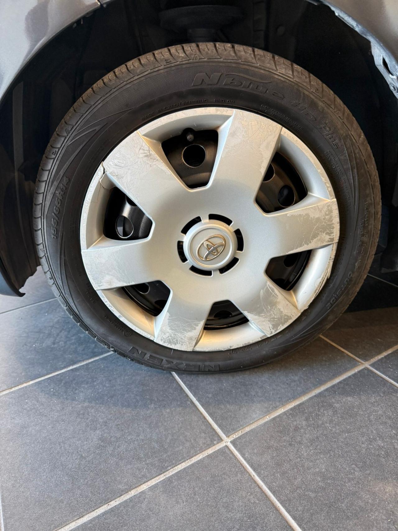 Toyota Aygo 70 mila km - NEOPATENTATI