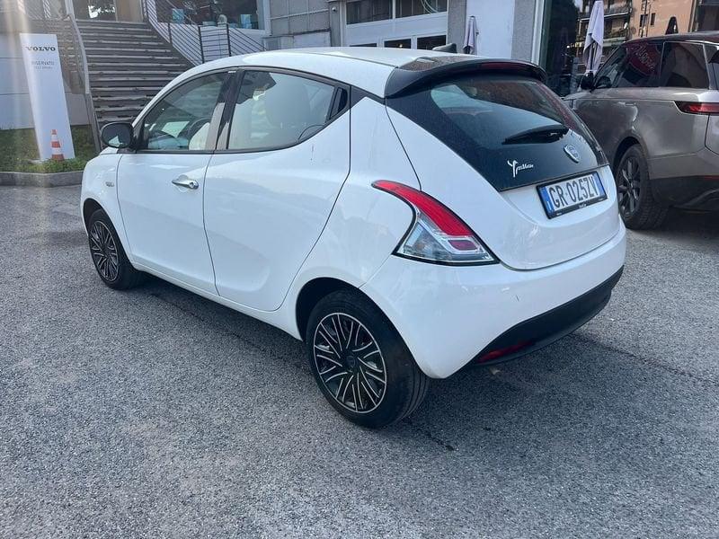 Lancia Ypsilon Ypsilon 1.0 FireFly 5 porte S&S Hybrid Silver Plus