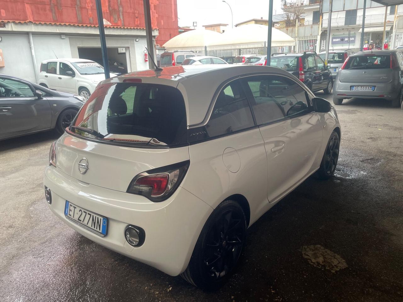 Opel Adam 1.4 87 CV White/Black Link