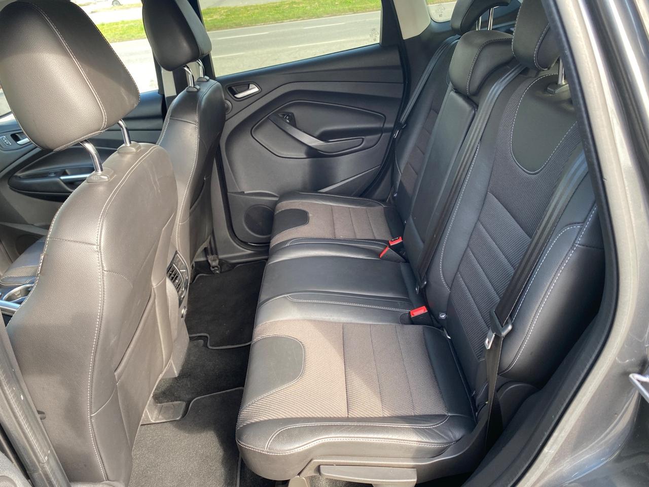 Ford Kuga 2.0 TDCI 120 CV S&S 2WD Titanium