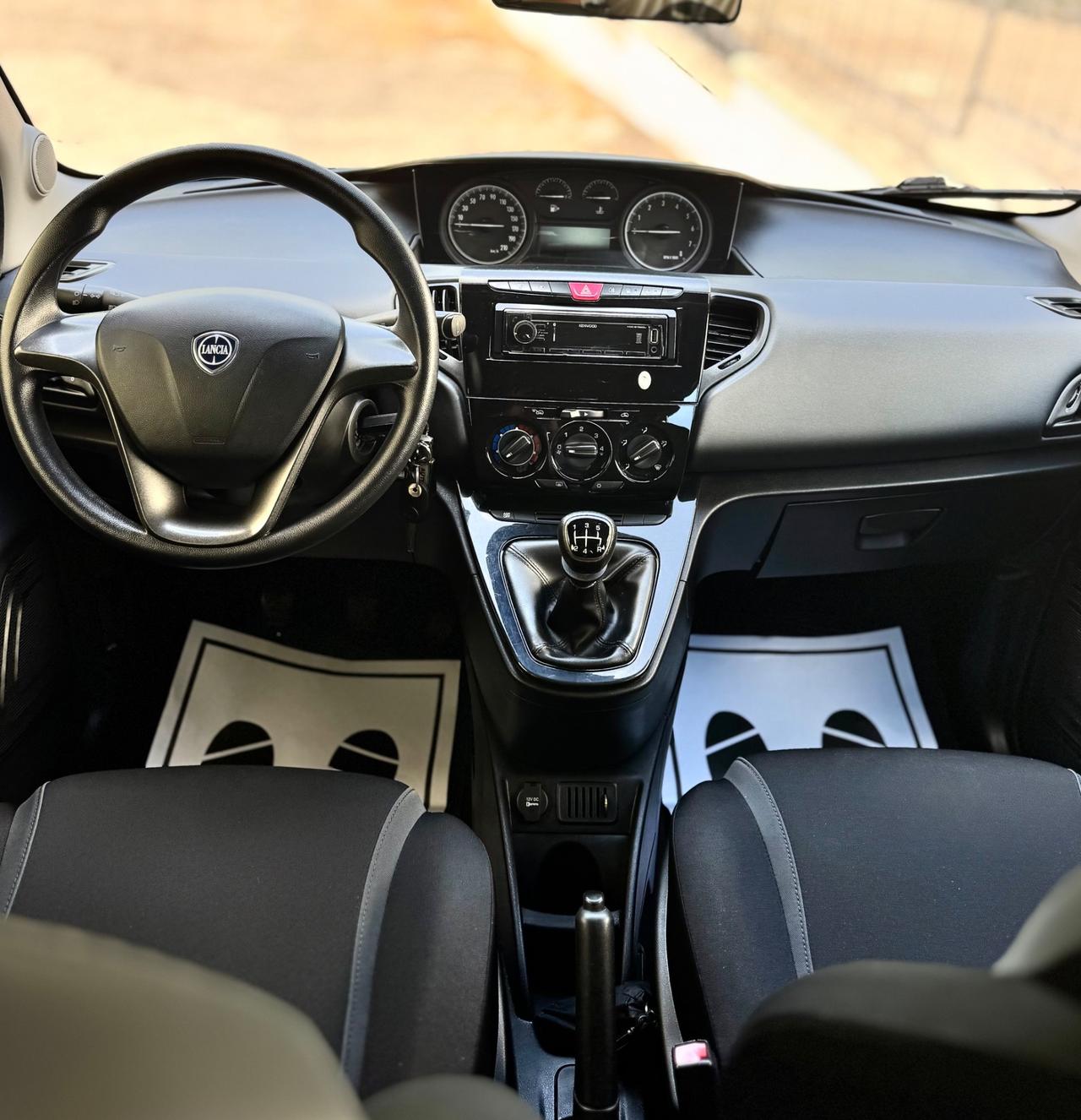 LANCIA YPSILON ECOCHIC 1.2 GPL PARI AL NUOVO
