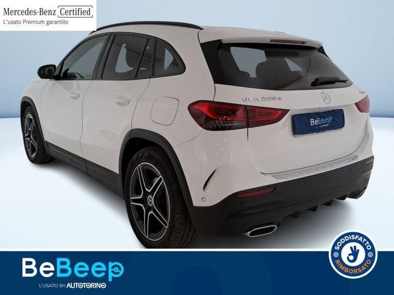 Mercedes-Benz GLA 200 D PREMIUM 4MATIC AUTO