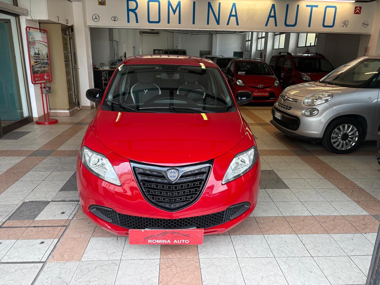 Lancia Ypsilon 1.2 69 CV 5 porte Elefantino