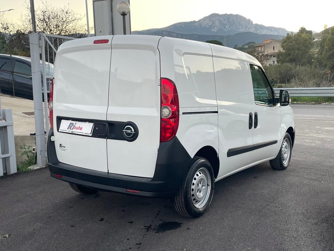 Opel Combo 1.6 CDTI 105CV