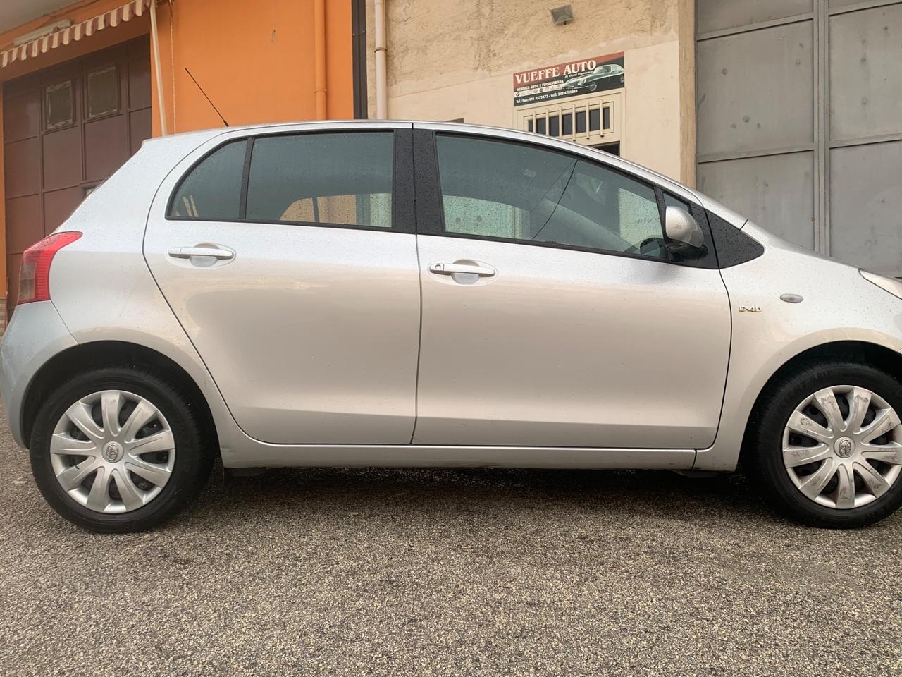 Toyota Yaris Confort