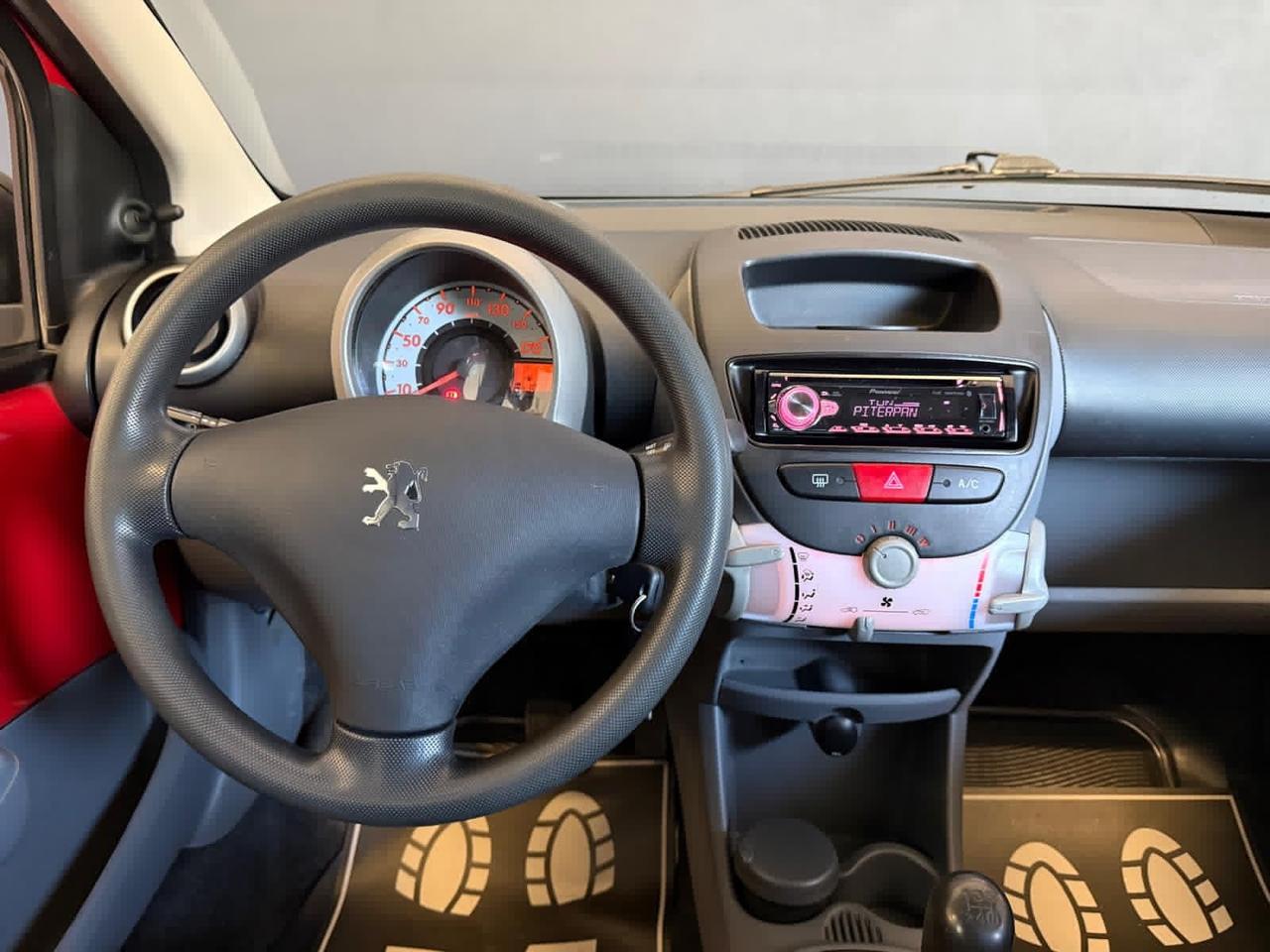 Peugeot 107 1.0 68CV 5p. Urban Move