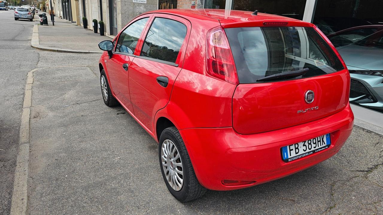 Fiat Punto 1.4 8V 5 porte Natural Power Street