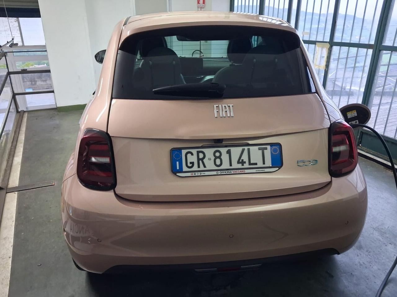 Fiat 500 500e 3+1 42 kWh La Prima VENDUTA