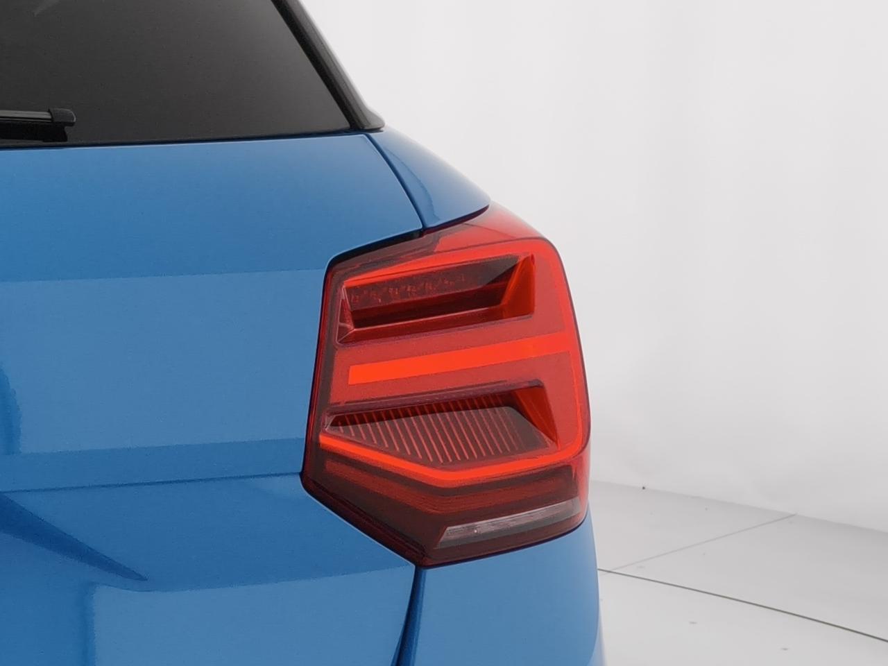 Audi Q2 35 1.5 tfsi Identity Black