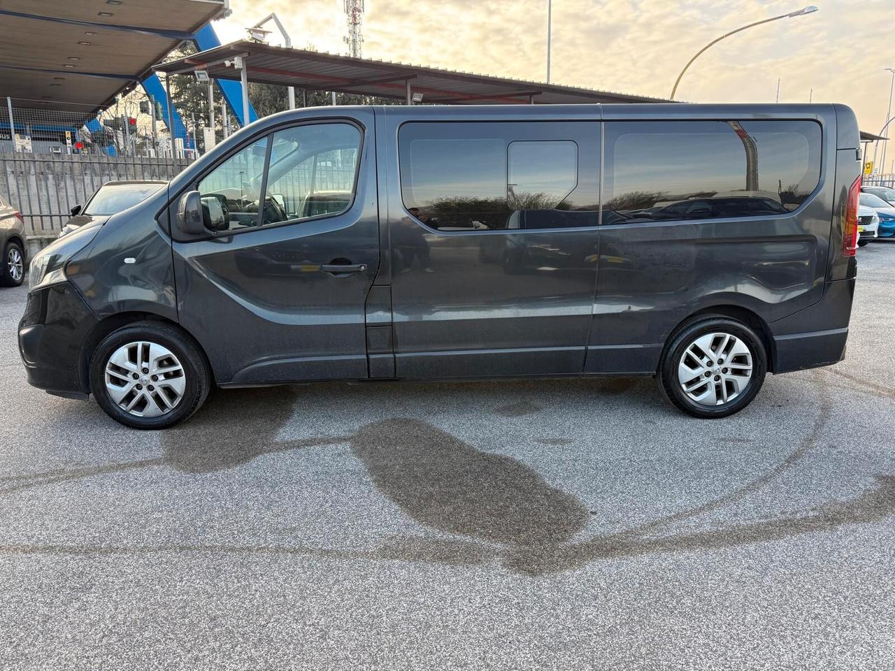 Opel Vivaro 1.6 BiTurbo 9 posti