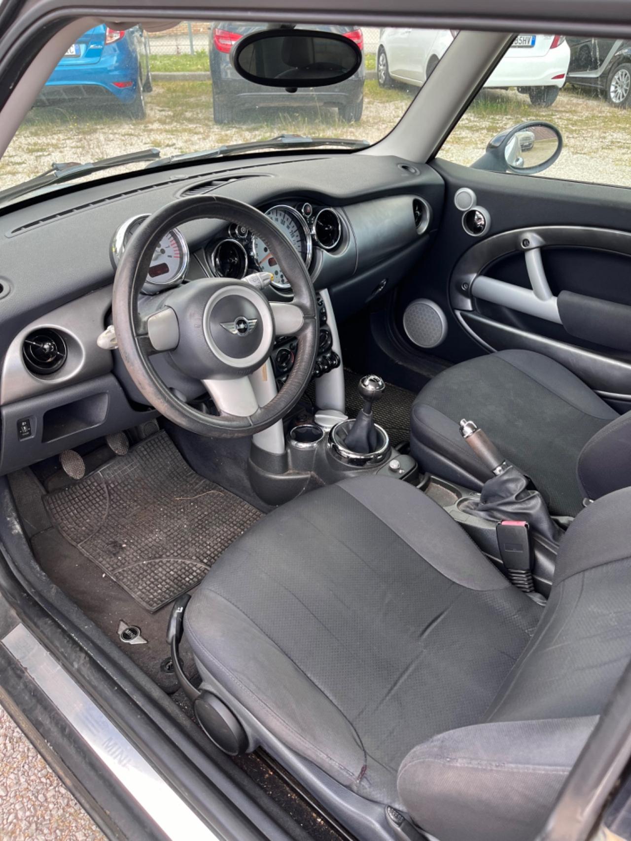 Mini Cooper 1.6 benzina 116 cv NEOPATENTATI