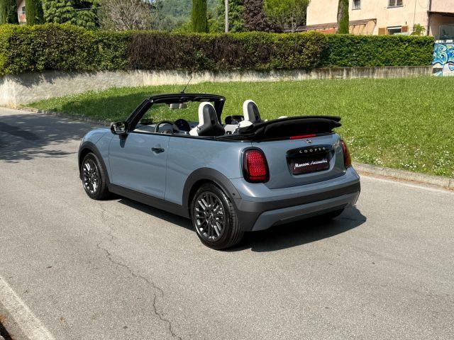 MINI Cooper C Cabrio Cooper C Favoured Cabrio