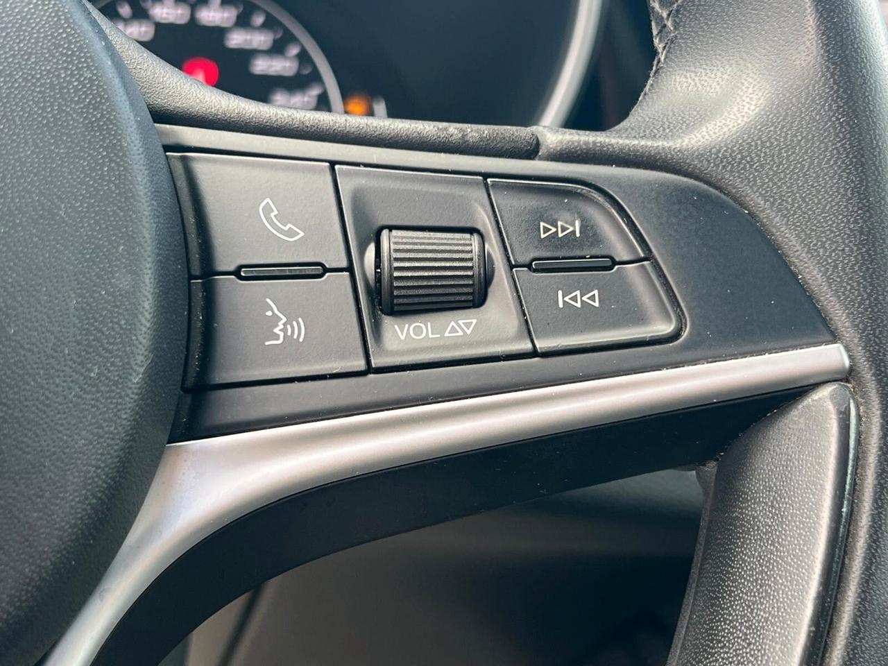 Alfa Stelvio 190 CV Q4 TETTO PANORAMICO APRIBILE