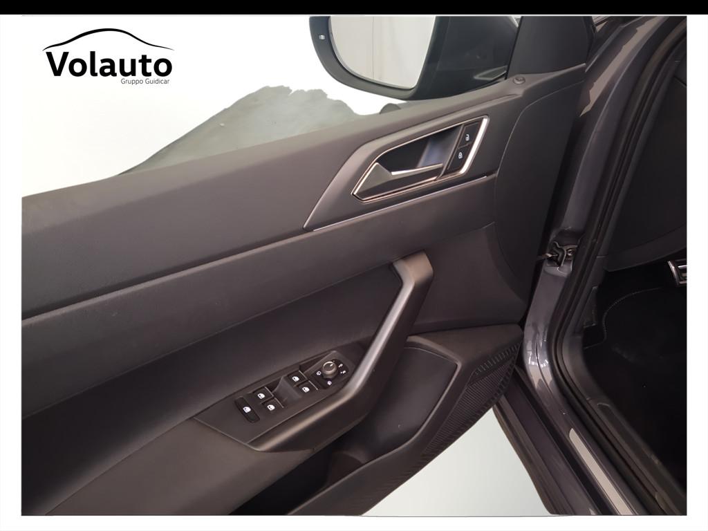 VOLKSWAGEN Taigo - Taigo 1.5 tsi R-Line 150cv dsg