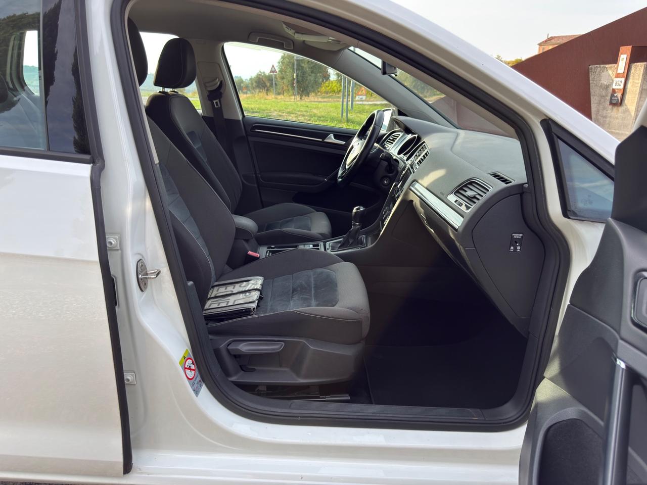 Volkswagen Golf Business 1.6 BlueTDI 110 CV DSG 5p. Comfortline