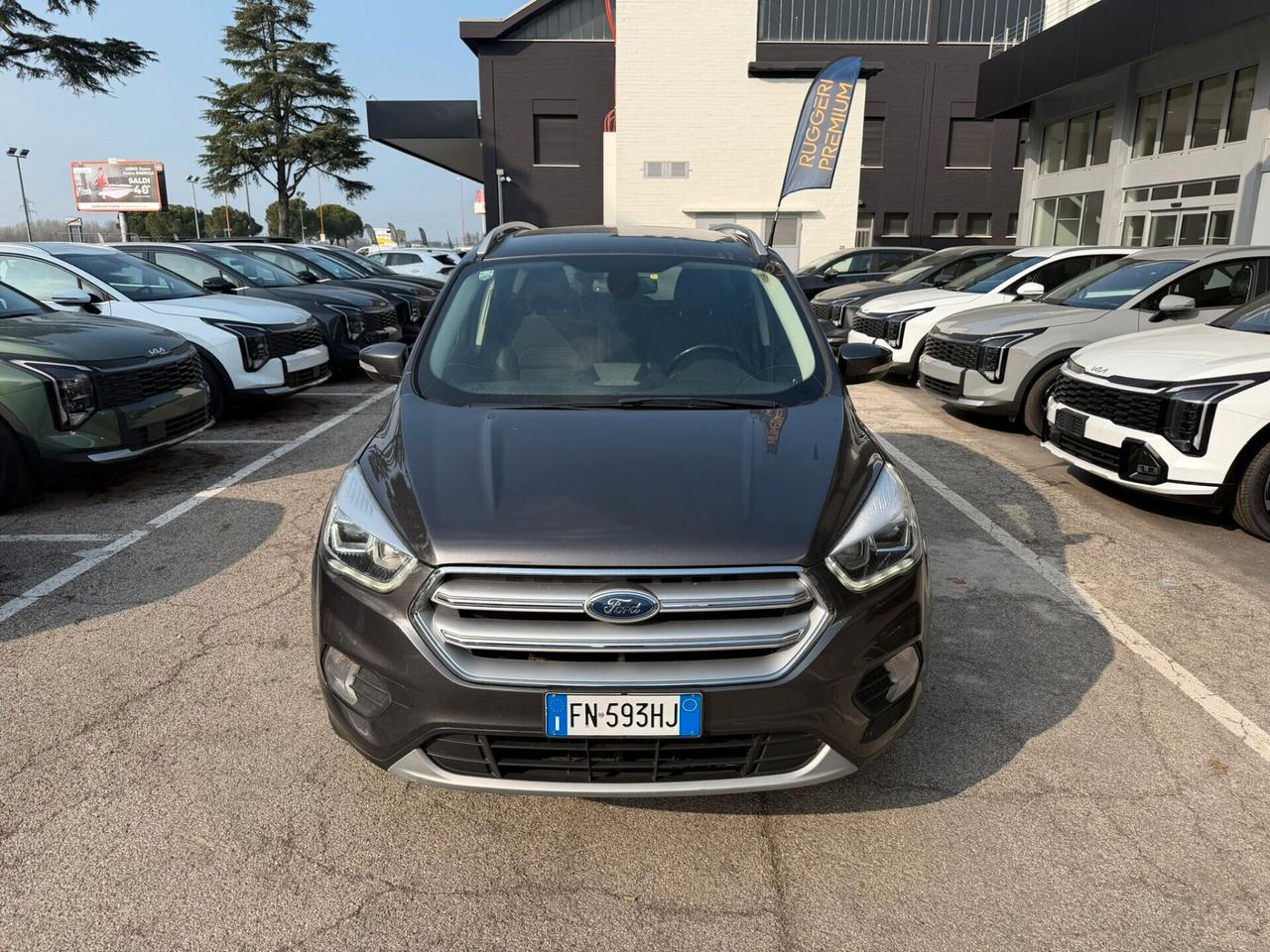 Ford Kuga 1.5 TDCI 120 CV S&S 2WD Powershift Titanium