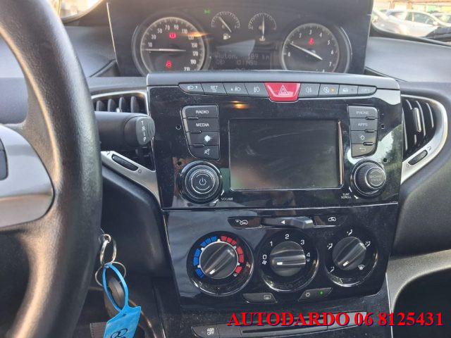 LANCIA Ypsilon 1.2 69 CV 5 porte Gold
