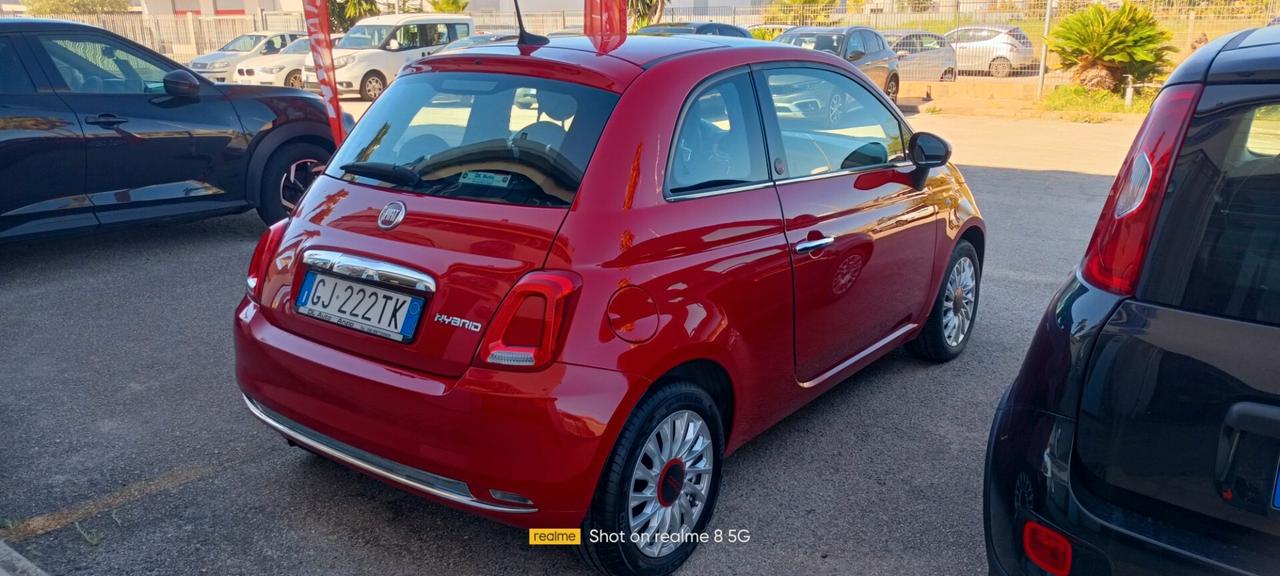 Fiat 500 1.0 Hybrid Red