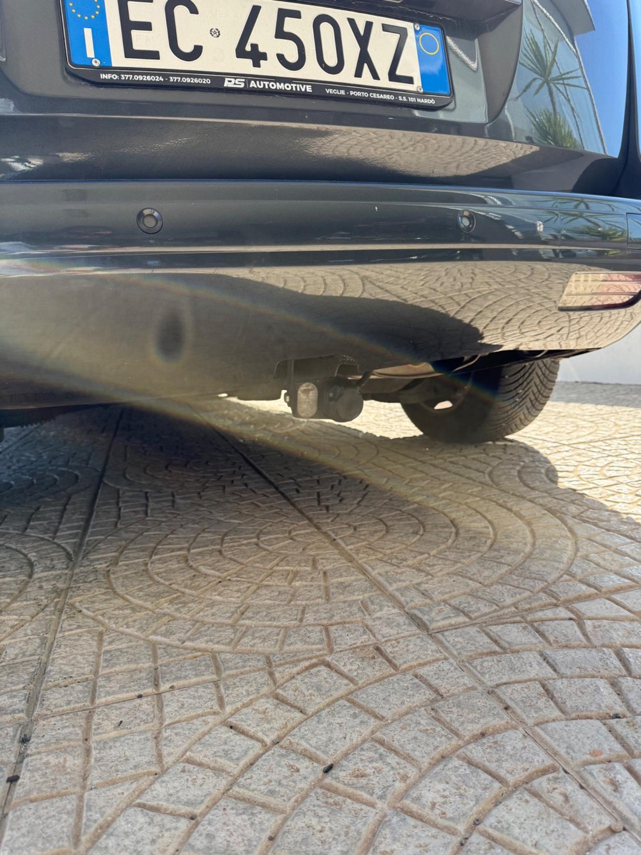 Peugeot 5008 1.6 gancio traino 7 posti