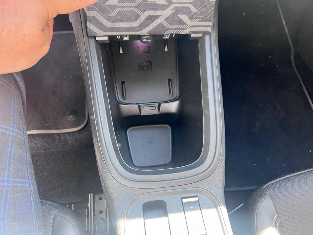 Jeep Avenger 1.2 Turbo 100 CV MHEV Summit