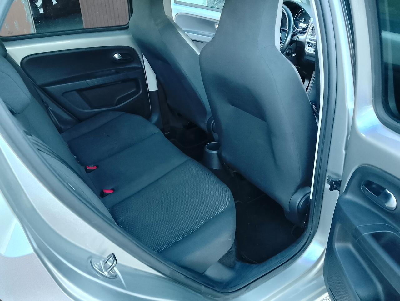 Volkswagen up 1.0 tutta tagliandata full optional