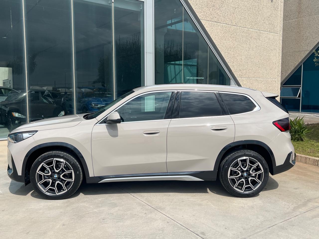 Bmw X1 sDrive 18d xLine possibilità noleggio no scoring