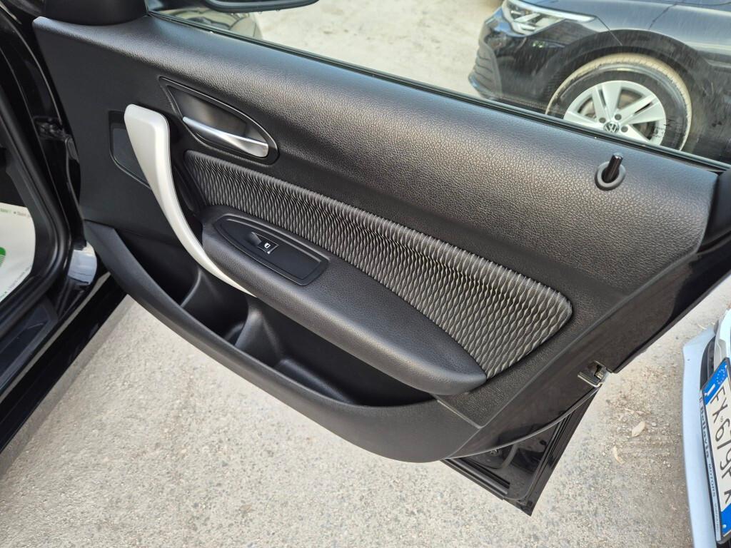 Bmw serie 1 116d 5p LED NAVI UNICOPROPR