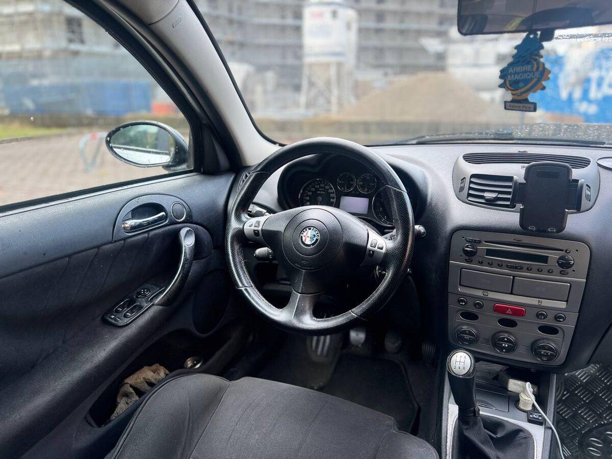 Alfa Romeo 147 1.6 ts 16v Distinctive c esp 105cv 5p