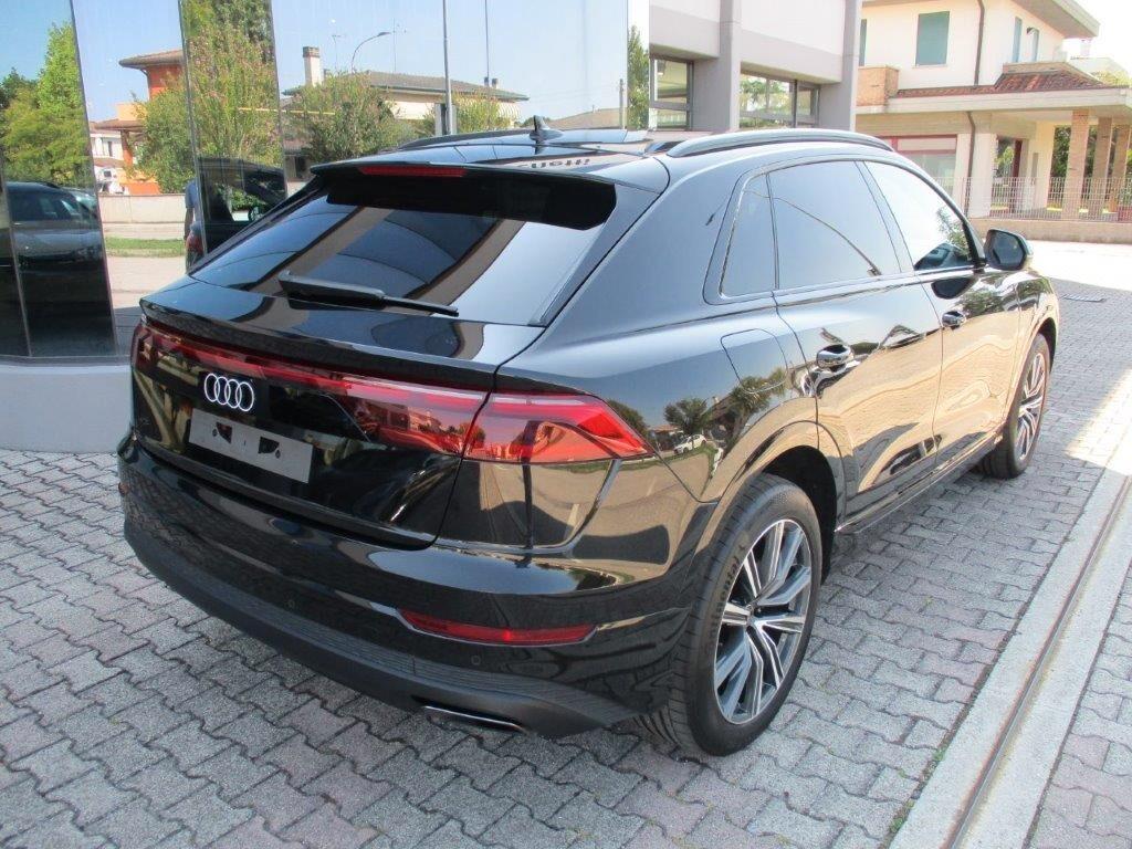 Audi Q8 SUV 45 TDI quattro tiptronic S line edition