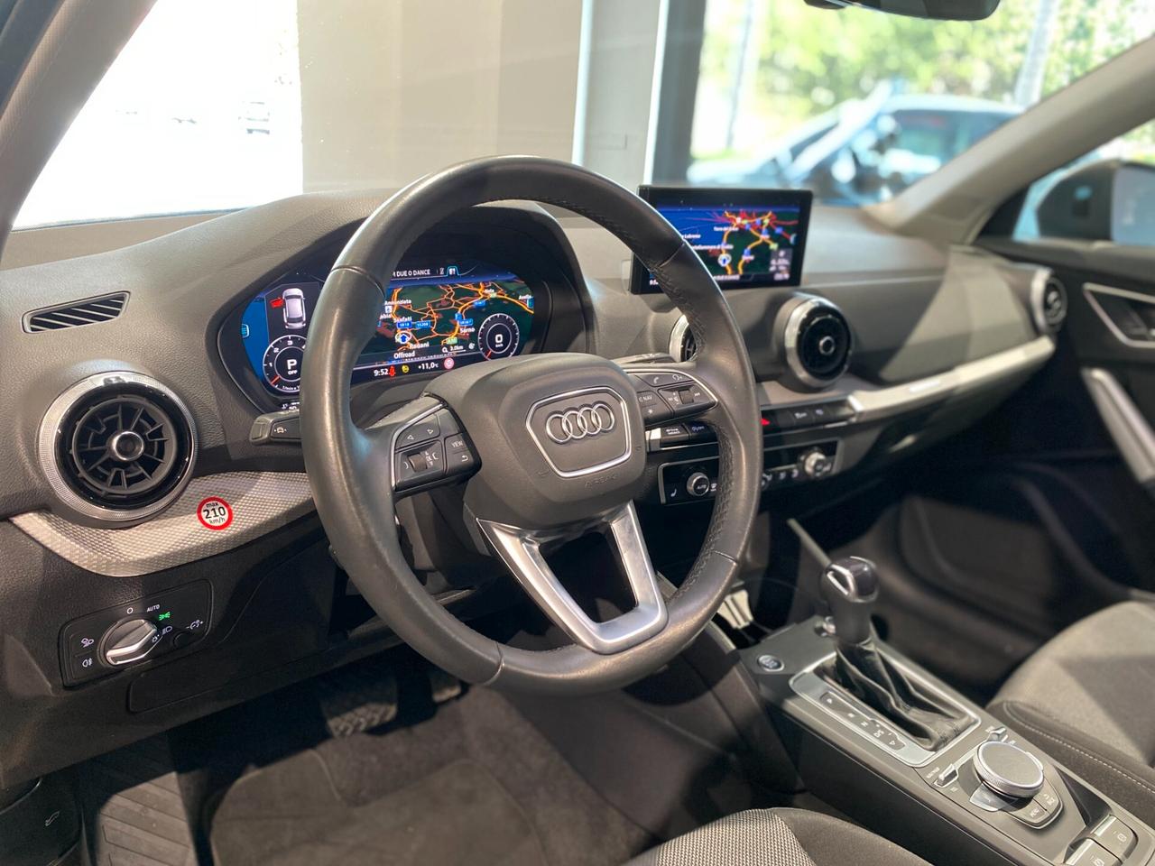 Audi Q2 35 TDI quattro S tronic Sport TETTO