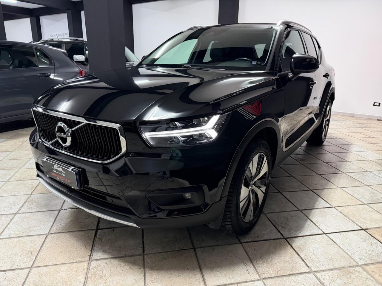 VOLVO XC40 2.0 D3 (150) Momentum 2019