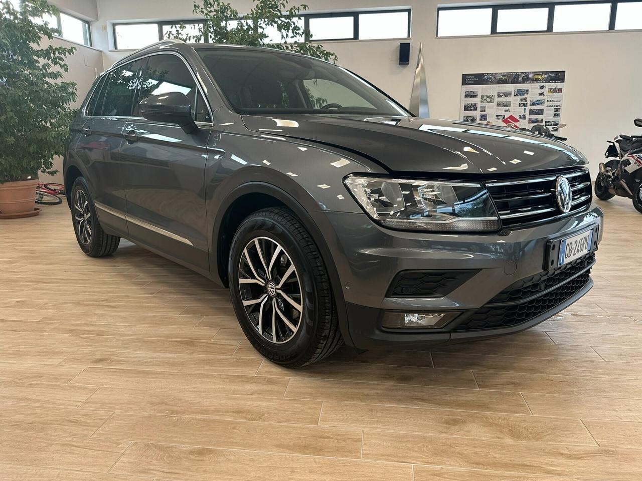 Volkswagen Tiguan 2.0 TDI SCR DSG Business BlueMotion Technology
