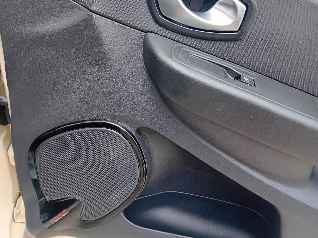 Renault Clio dCi 8V 90CV EDC Start&Stop 5 porte Energy Intens