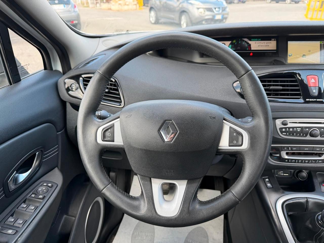 Renault Scenic XMOD 1.6 DCI 130CV LUXE 2011