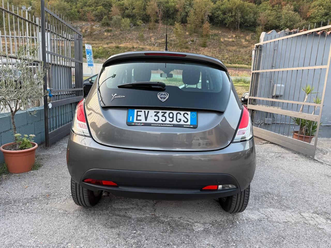 Lancia Ypsilon 0.9 TwinAir 85 CV 5 porte Metano Ecochic Gold