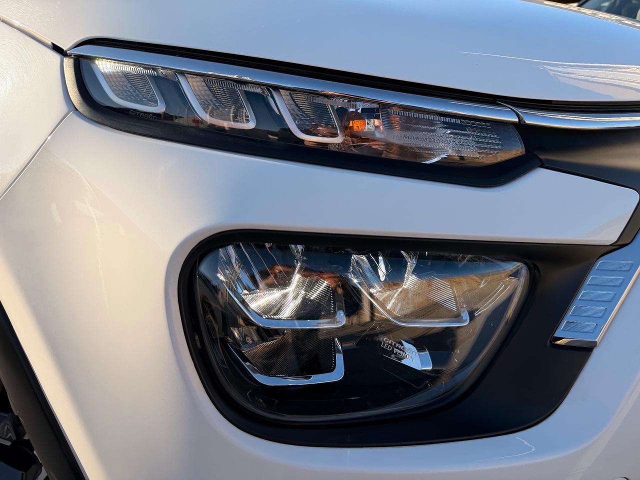 Citroen C3 1.5 BlueHDi 100cv Shine Pack CAR PLAY