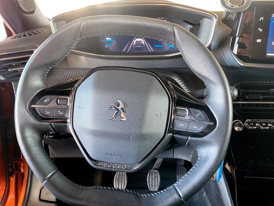 Peugeot 2008 PureTech 100 S&S Allure Pack