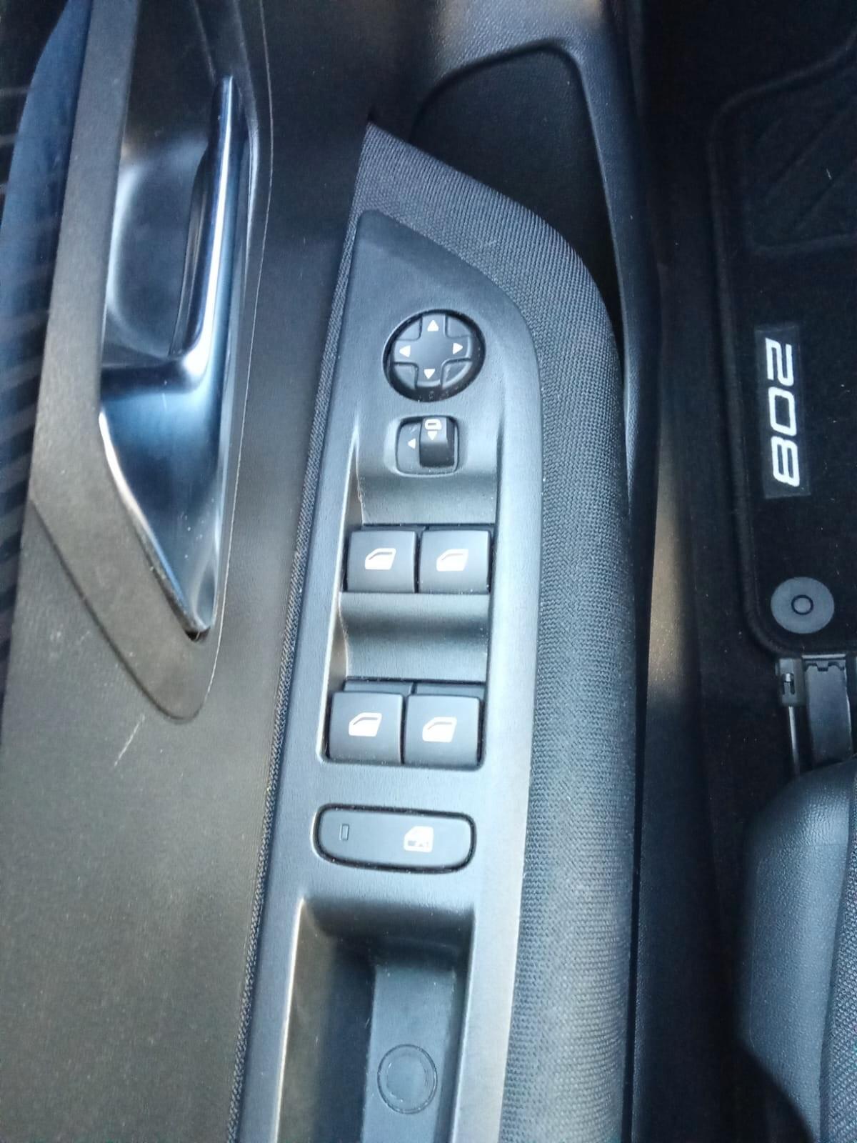 Peugeot 208 PureTech 75 Stop&Start 5 porte Active