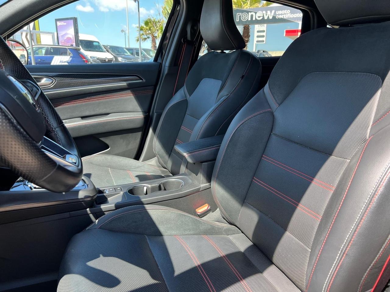 Renault Arkana Hybrid E-Tech 145 CV R.S. Line