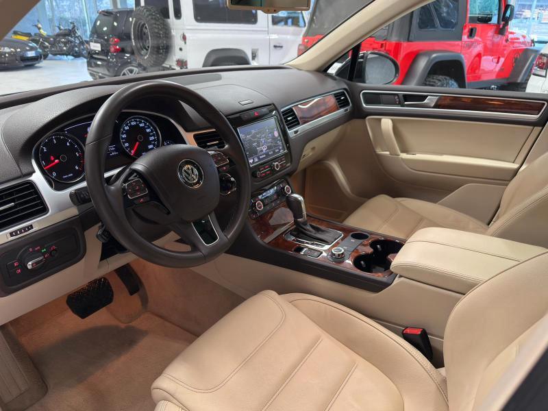 Volkswagen Touareg 3.0 V6 tdi Executive 245cv tiptronic