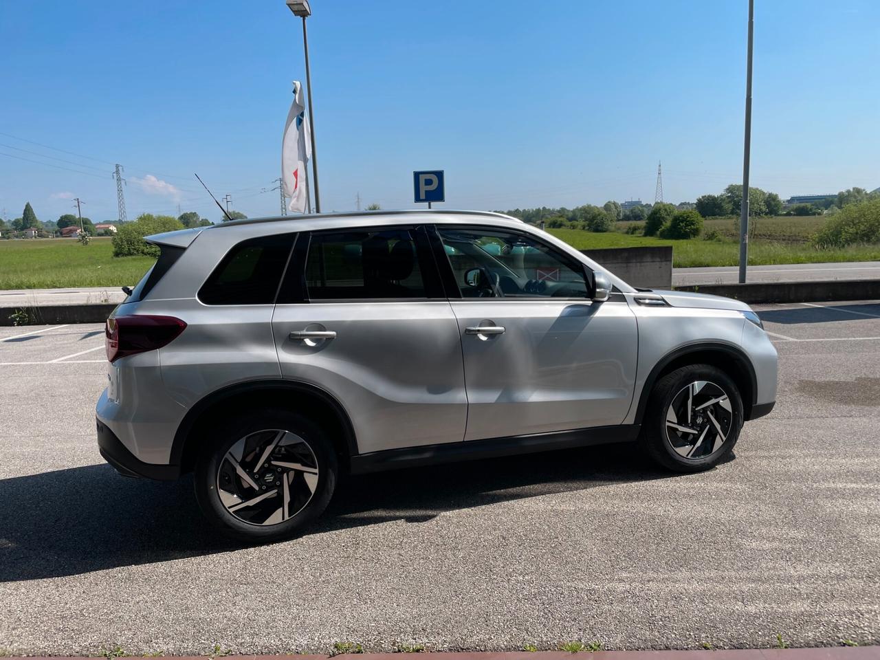 Suzuki Vitara 1.4 Hybrid Top