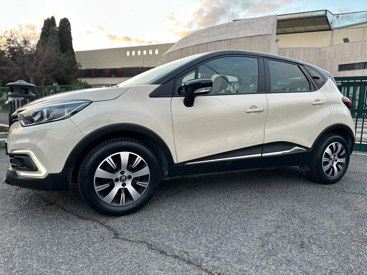 Renault Captur 0.9 TCe 90 CV Euro 6 GARANZIA 12m