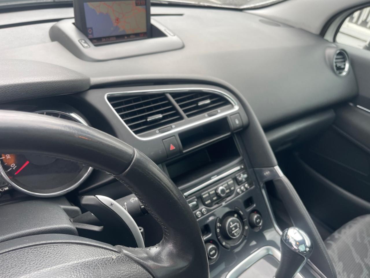 Peugeot 3008 1.6 e-HDi 112CV cambio robotizzato Stop&Start Allure