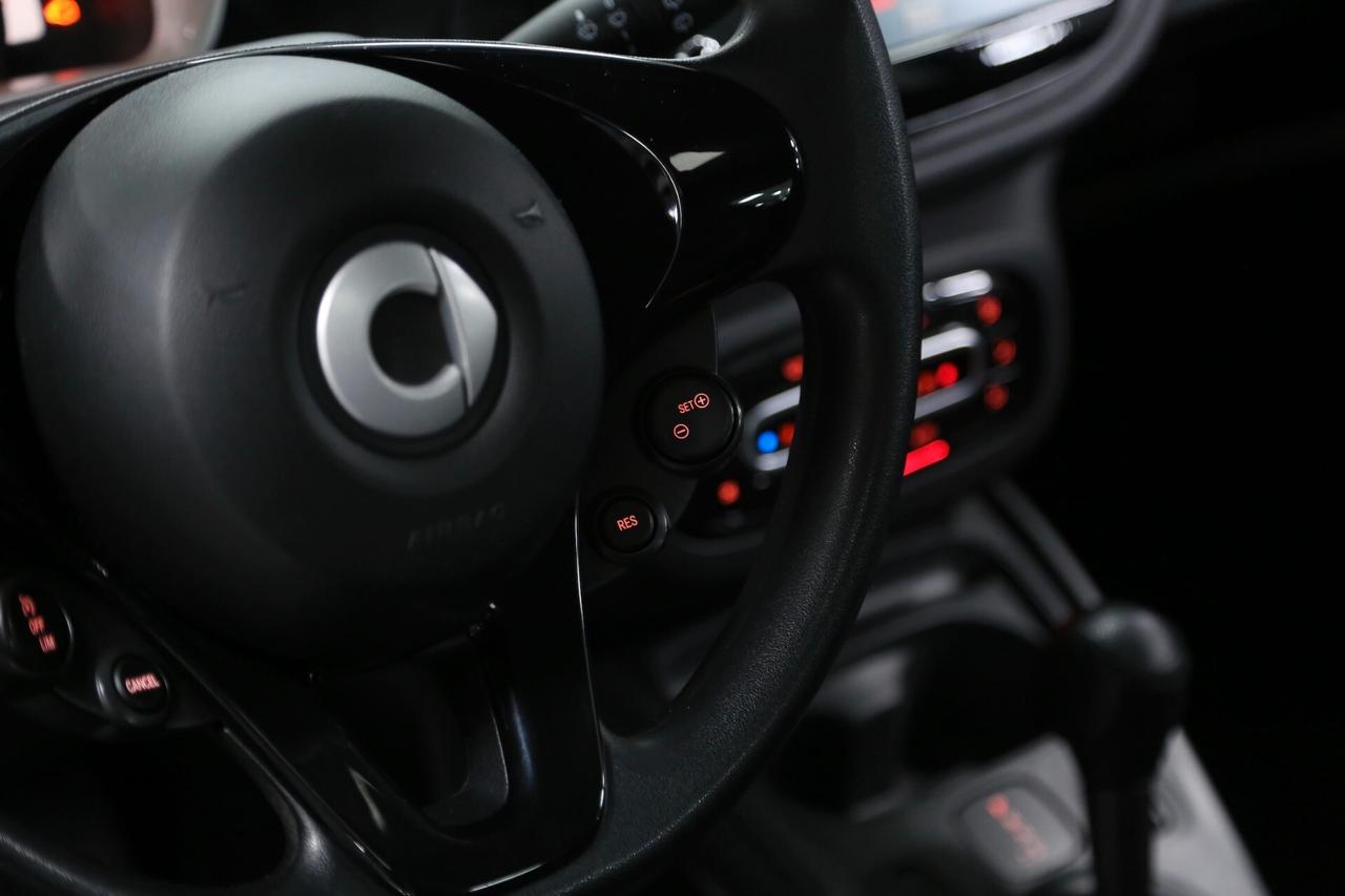 Smart fortwo 1.0 70 cv twinamic Passion