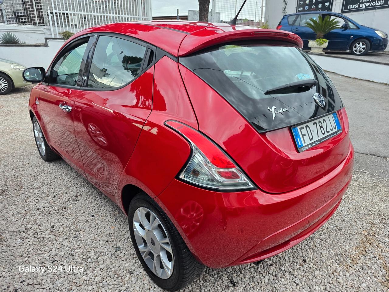 Lancia Ypsilon 1.2 69 CV 5 porte Gold