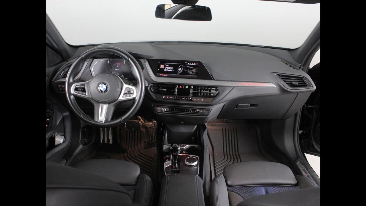 BMW Serie 1 F40 - 116d Msport auto