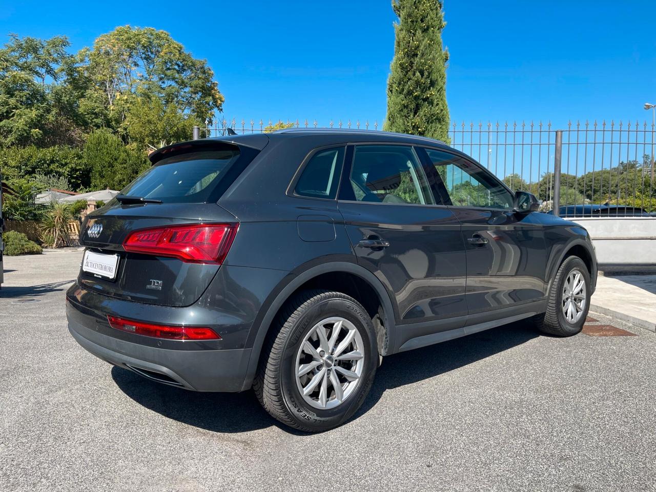 Audi Q5 2.0 TDI quattro S tronic Business