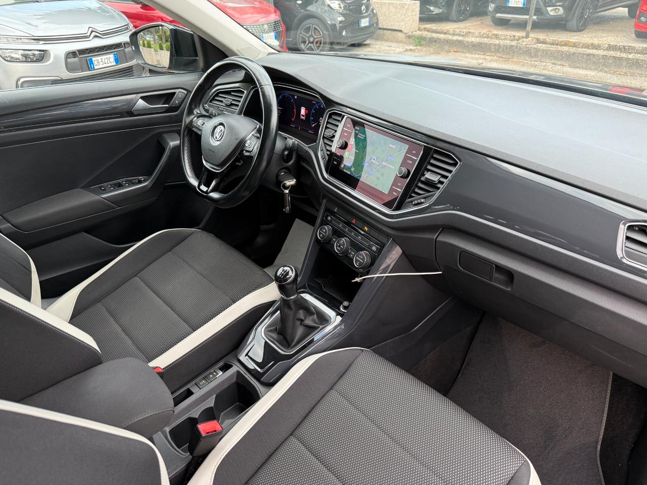 "DA VETRINA" Volkswagen T-Roc 1.6 TDI Advanced