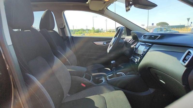 Nissan Qashqai 1.5 dCi N-Connecta